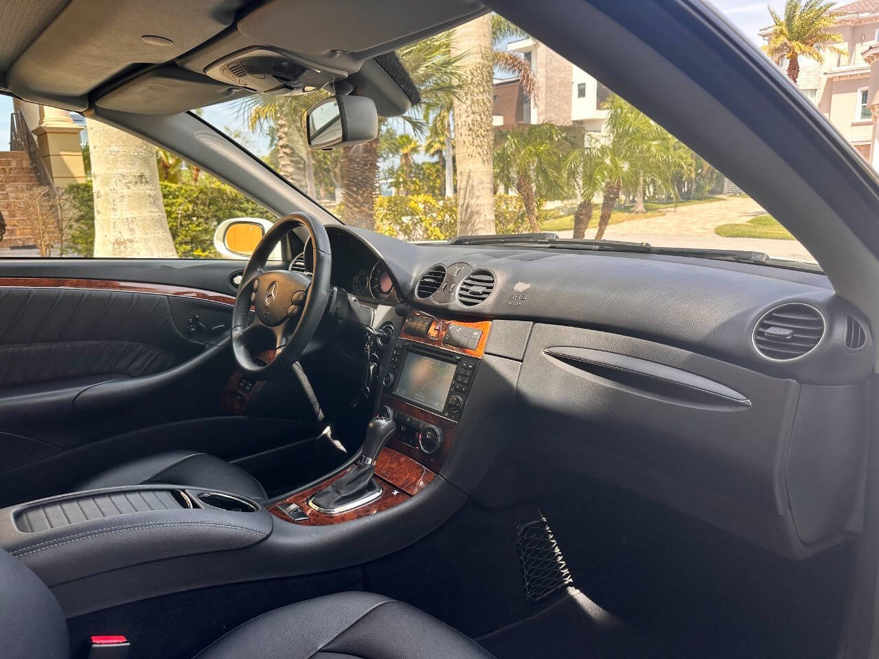 Used 2009 Mercedes-Benz CLK 550 Cabriolet image 96