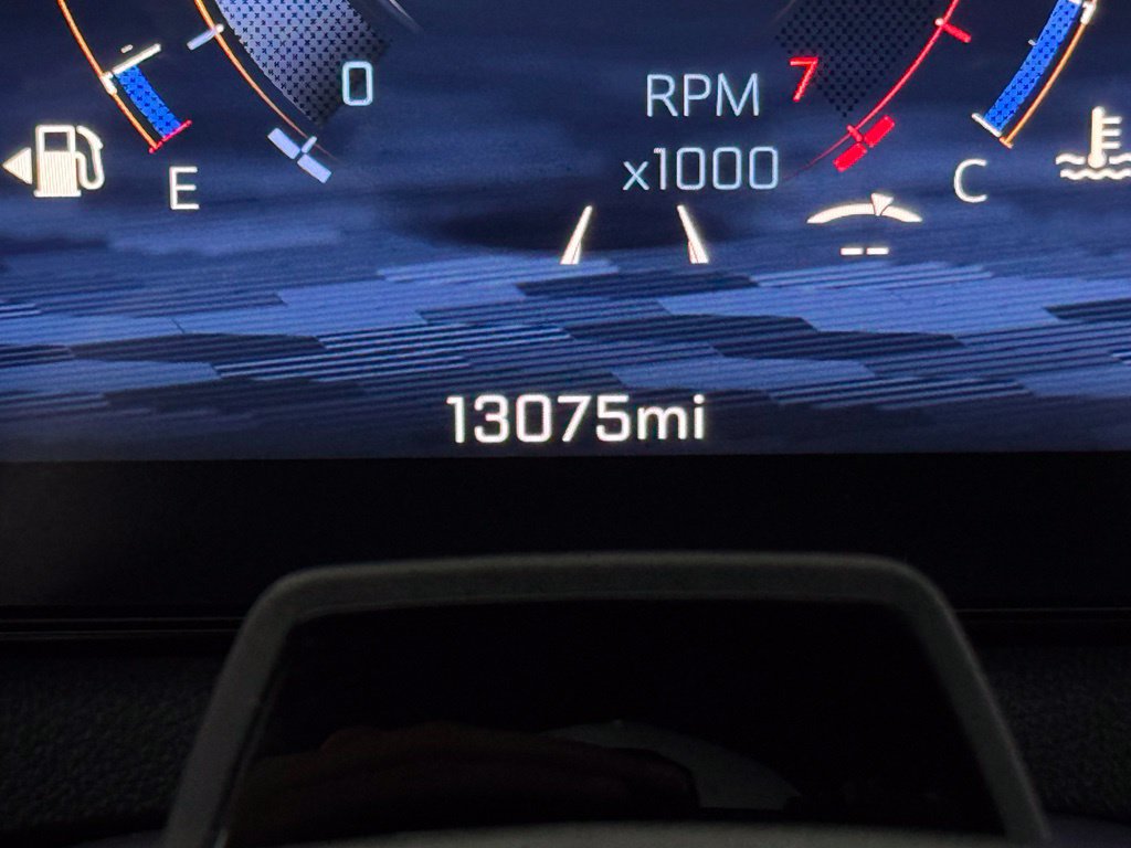 Used 2025 Chevrolet Traverse RS AWD/4WD image 7