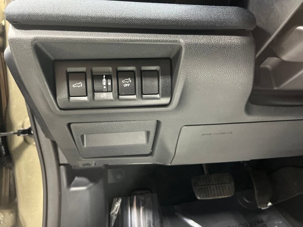 Used 2024 Subaru Outback Premium AWD/4WD image 15