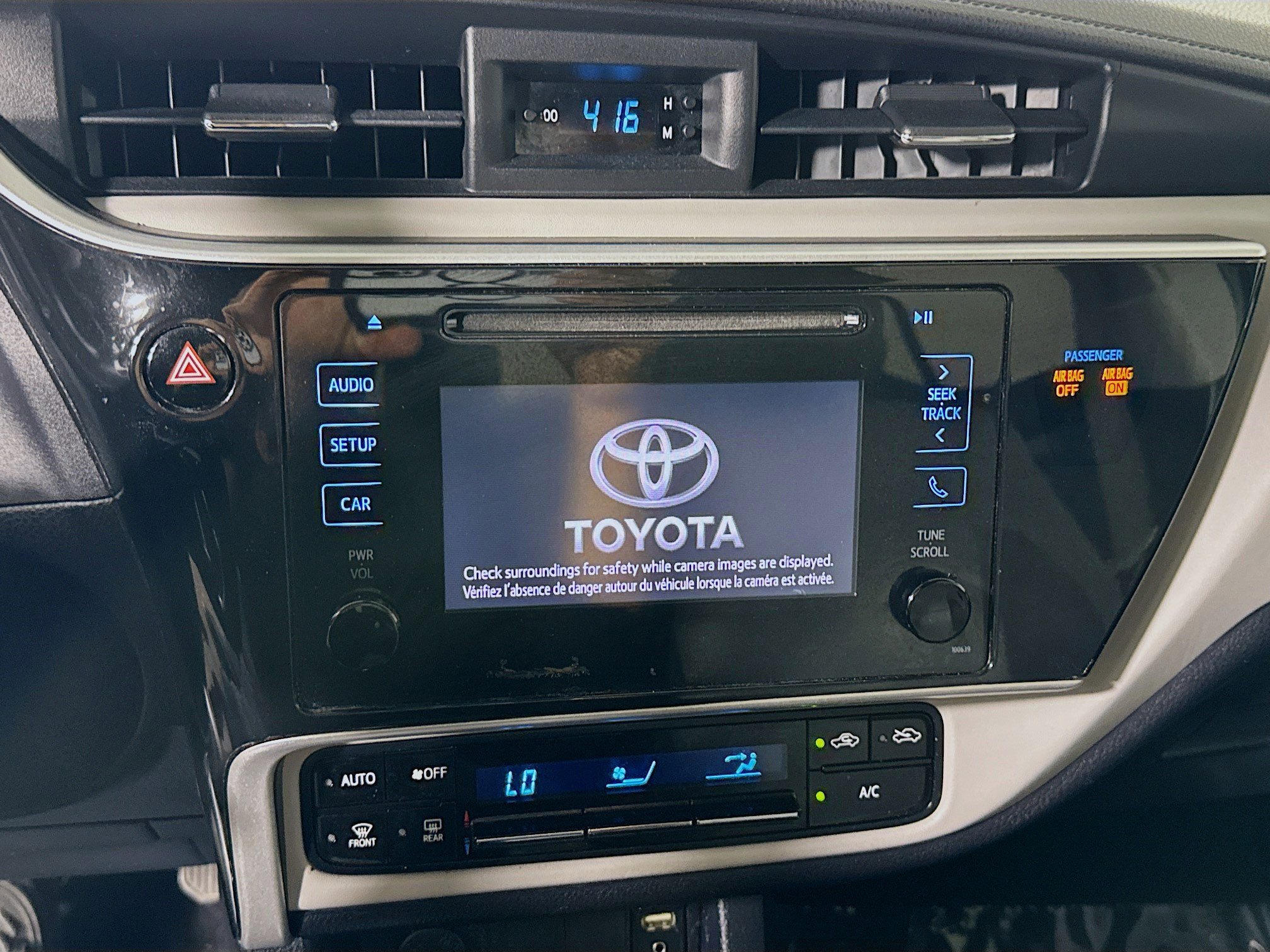 Used 2018 Toyota Corolla L image 18