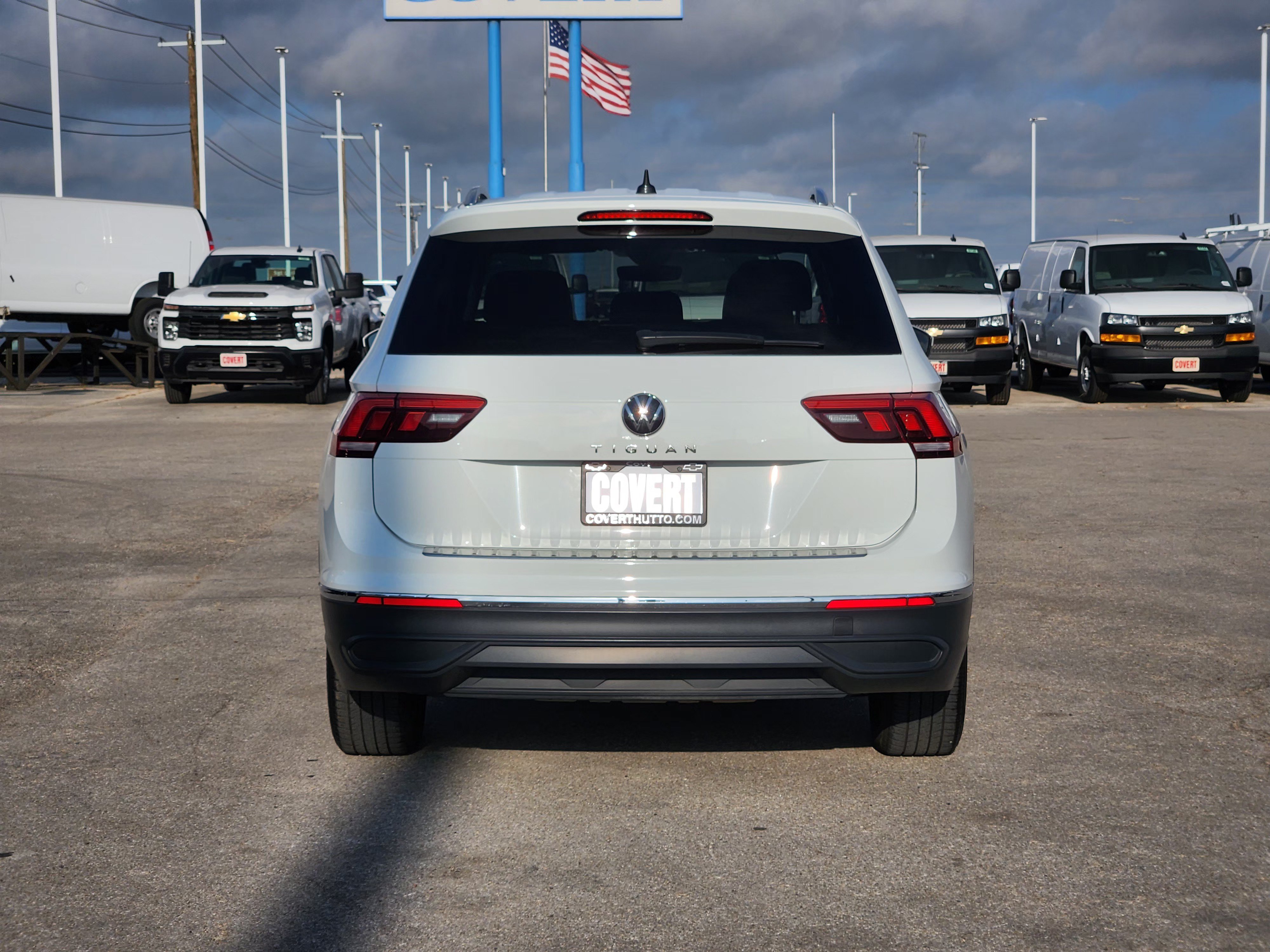 Used 2024 Volkswagen Tiguan Wolfsburg Edition FWD image 6