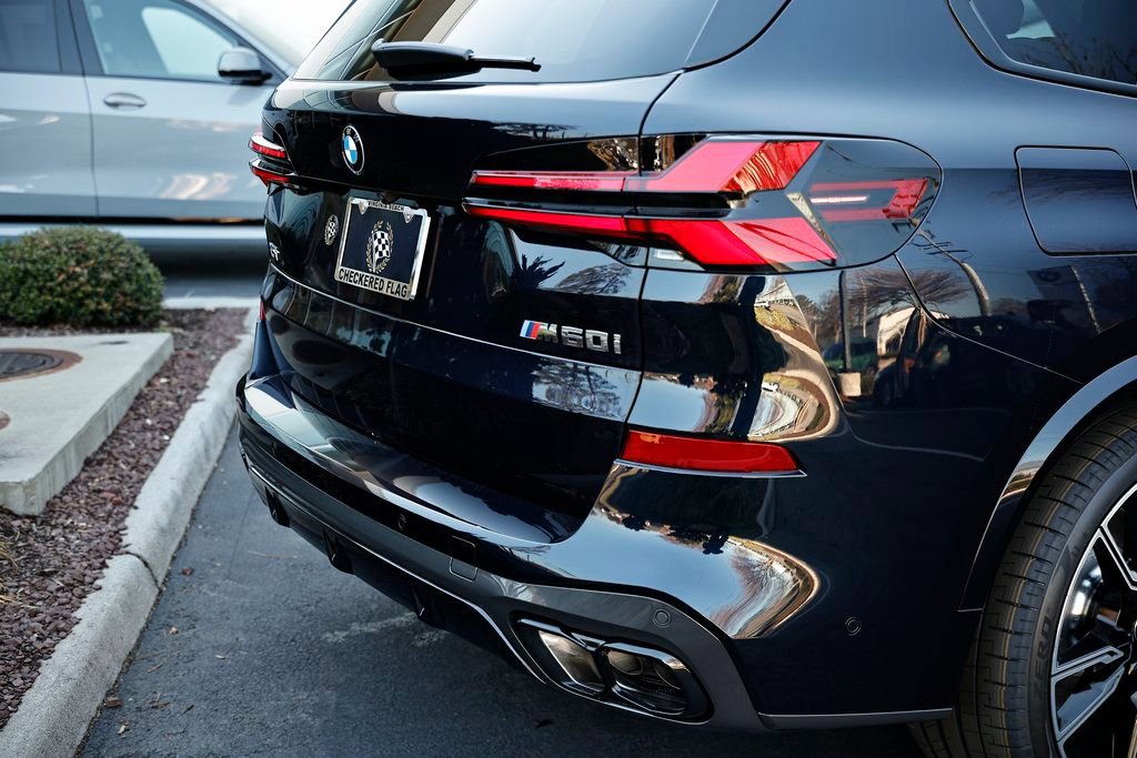 New 2026 BMW X5 M60i w/ Climate Comfort Package image 9