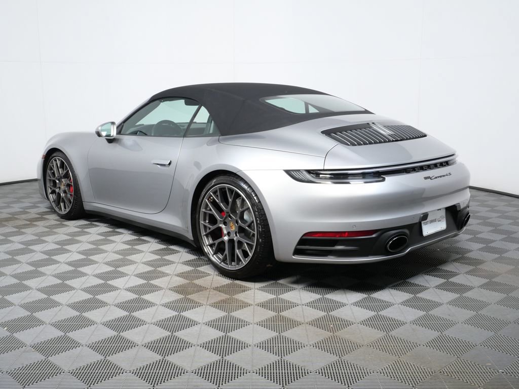 Certified 2022 Porsche 911 Carrera 4S image 3