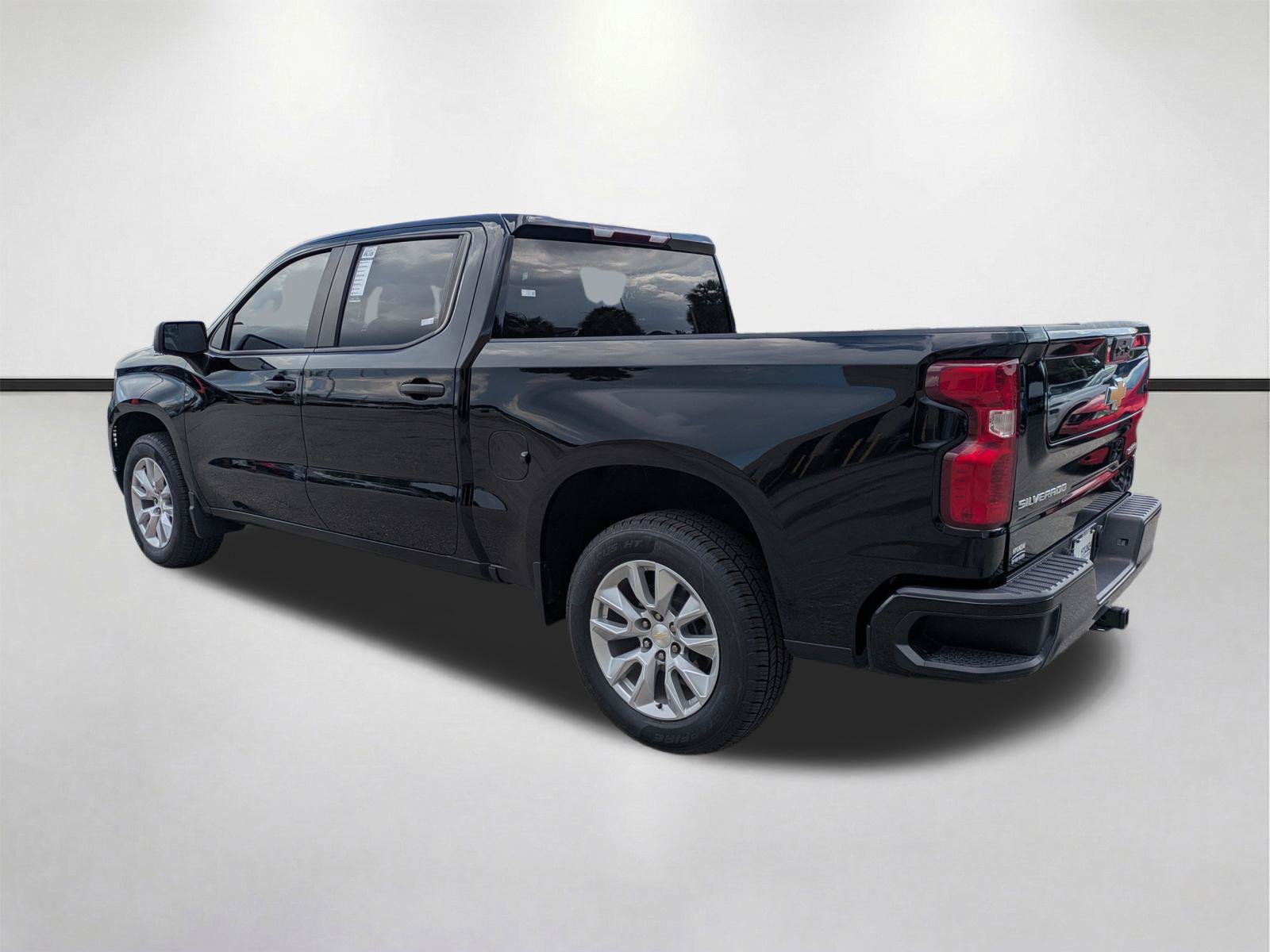 Used 2023 Chevrolet Silverado 1500 Custom RWD image 7
