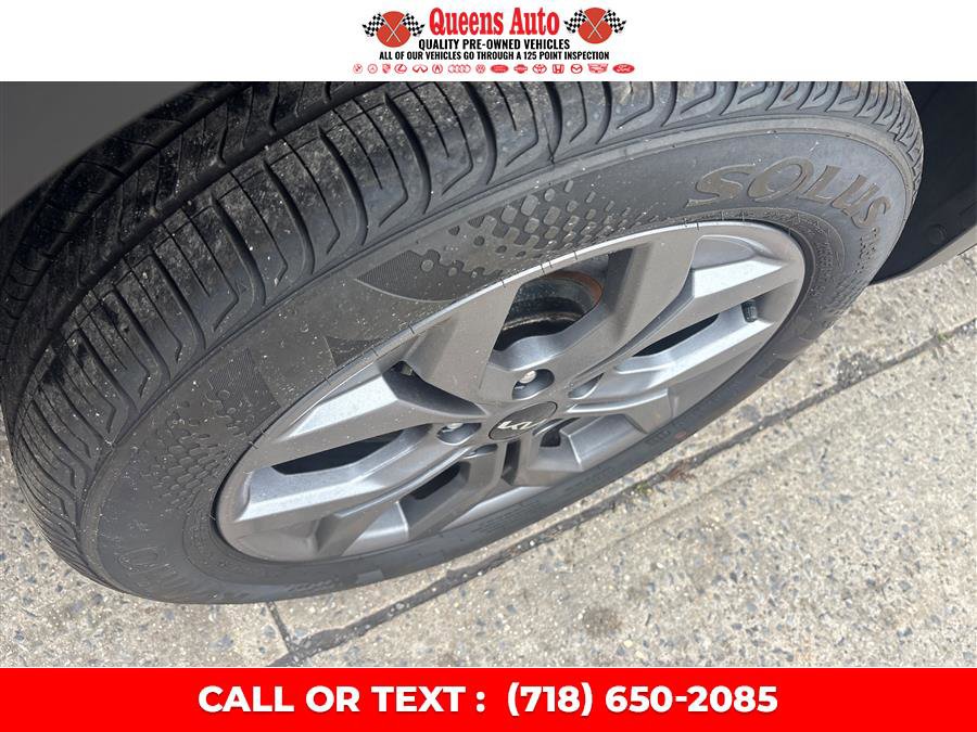 Used 2024 Kia Seltos LX AWD/4WD image 27