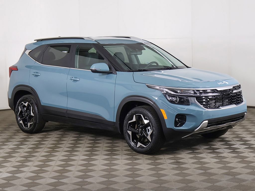 Used 2026 Kia Seltos EX AWD/4WD image 2