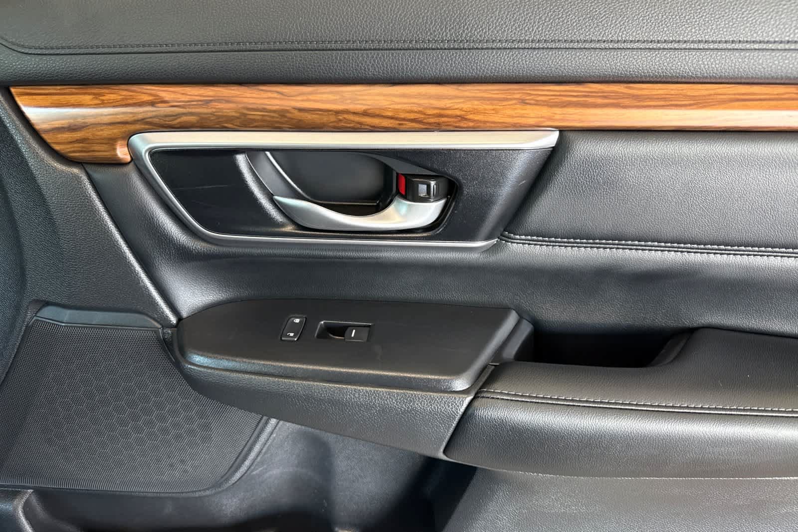 Used 2022 Honda CR-V Touring image 19