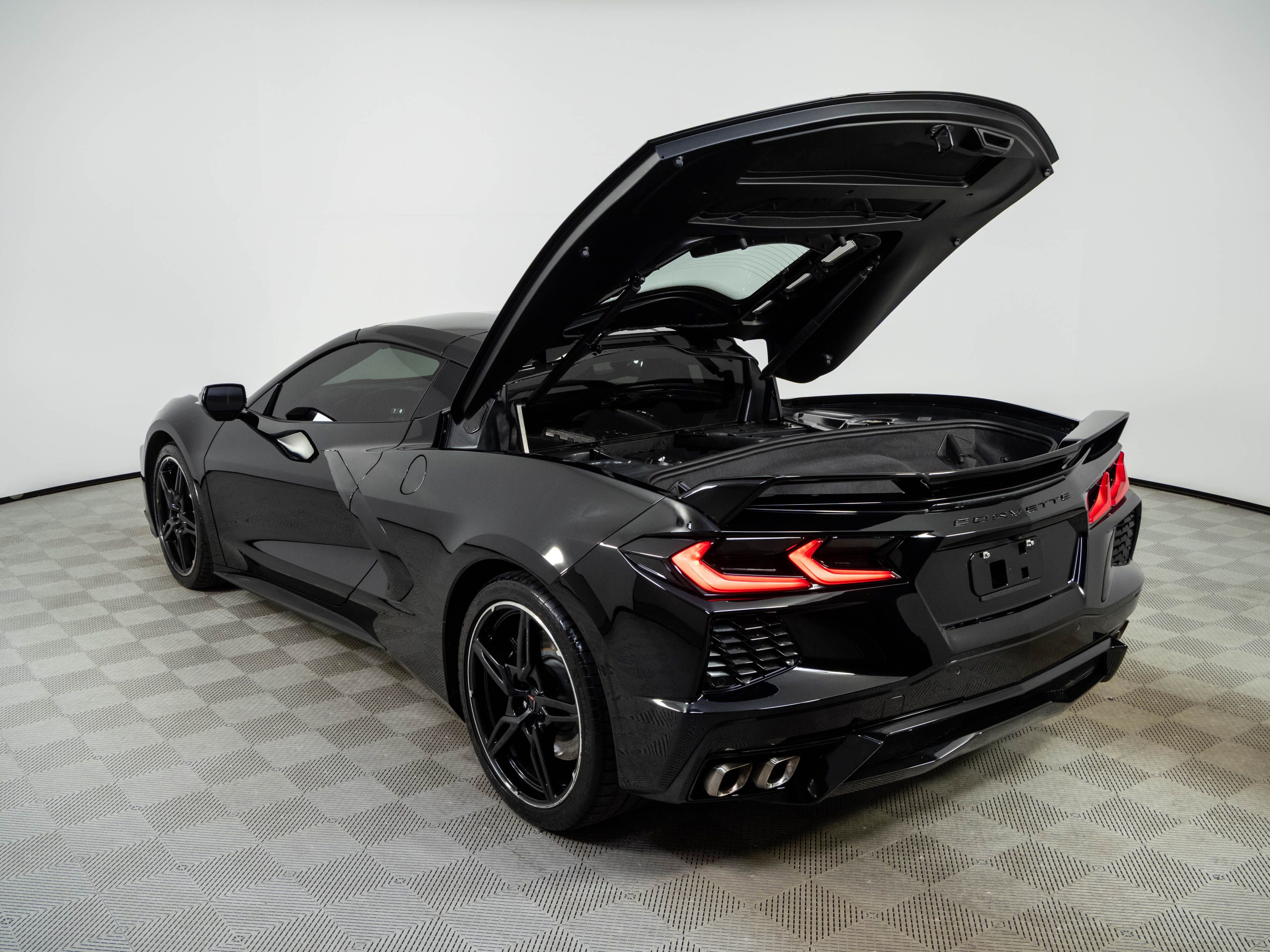 Used 2023 Chevrolet Corvette Stingray Coupe w/ Z51 Performance Package RWD image 24