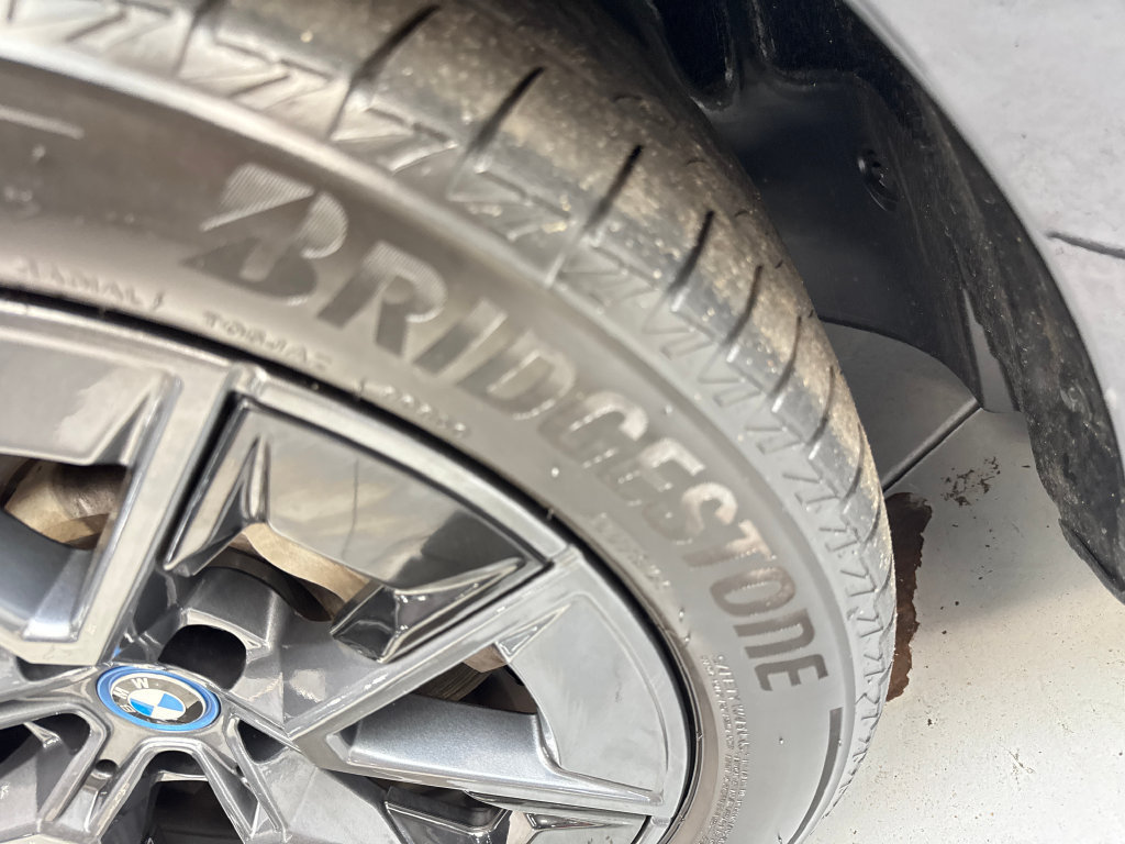 Used 2023 BMW i4 eDrive40 w/ Premium Package RWD image 89