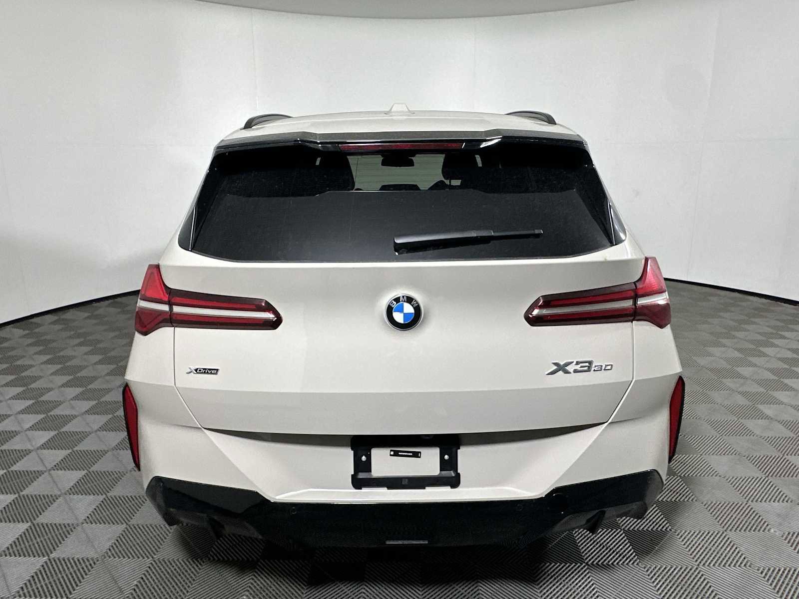New 2026 BMW X3 xDrive30 w/ M Sport Package image 2