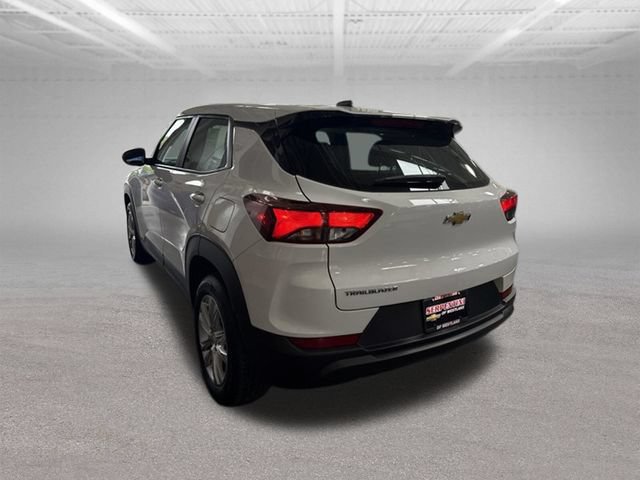 Used 2023 Chevrolet TrailBlazer LS FWD image 5