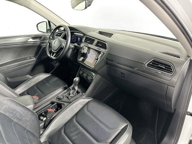Used 2019 Volkswagen Tiguan SEL Premium w/ 3rd Row Seat Package AWD/4WD image 33