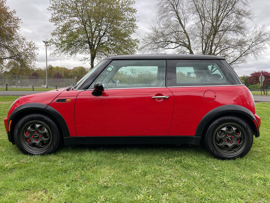 Used 2005 MINI Cooper Hardtop FWD image 40