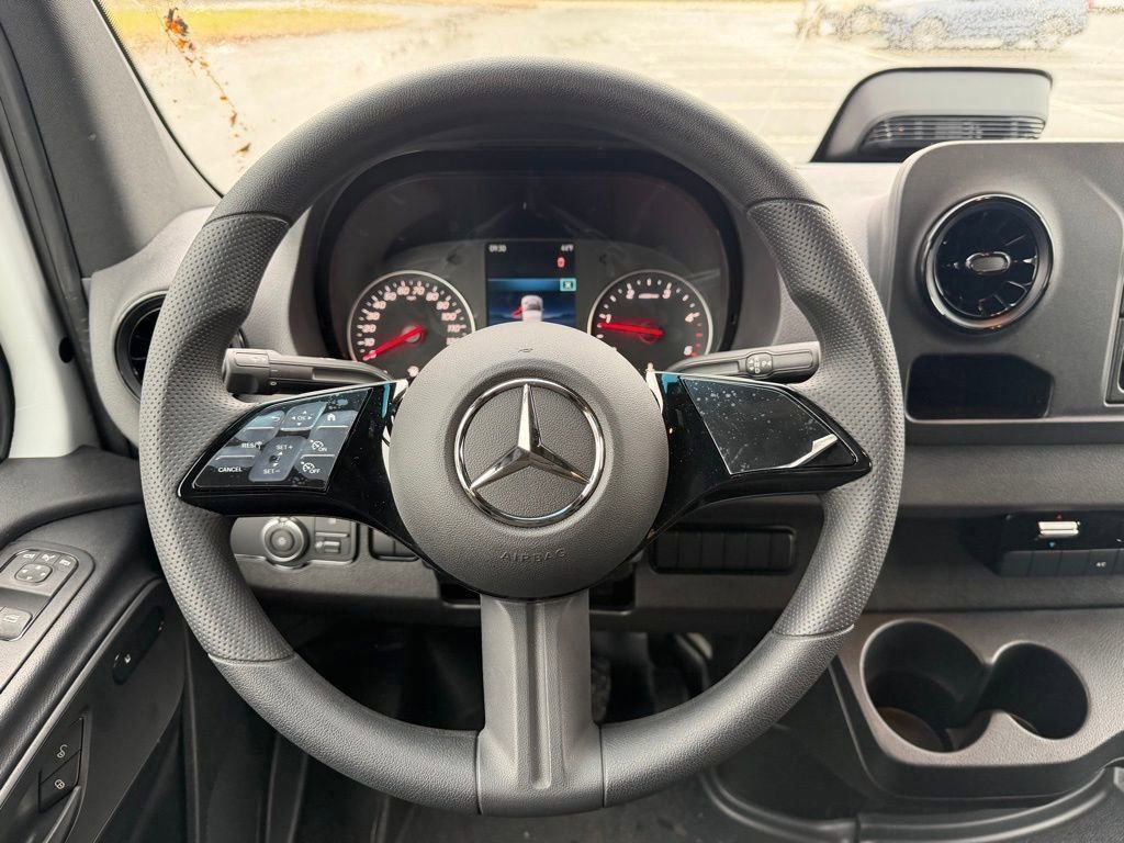 New 2026 Mercedes-Benz Sprinter 2500 image 1