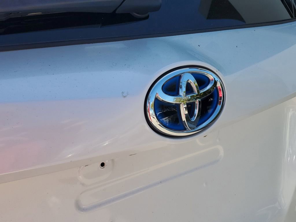 Used 2018 Toyota RAV4 Limited w/ Advanced Technology Package image 27