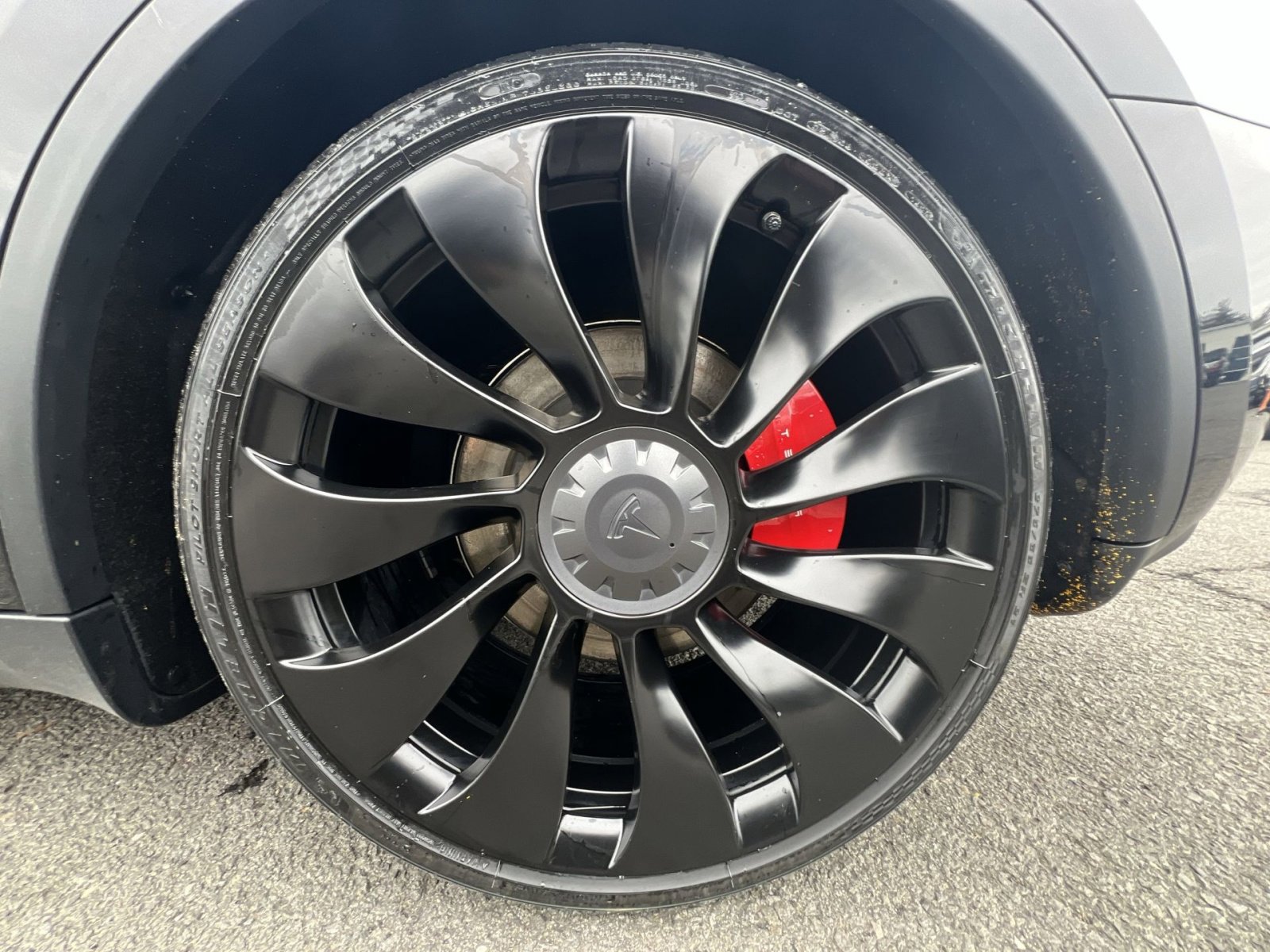 Used 2023 Tesla Model Y Performance image 12