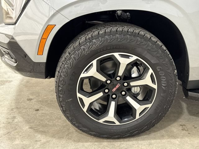 New 2026 GMC Yukon XL AT4 w/ LPO, Floor Liner Package AWD/4WD image 33