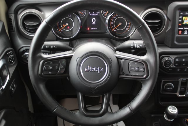 Used 2022 Jeep Gladiator Sport image 11