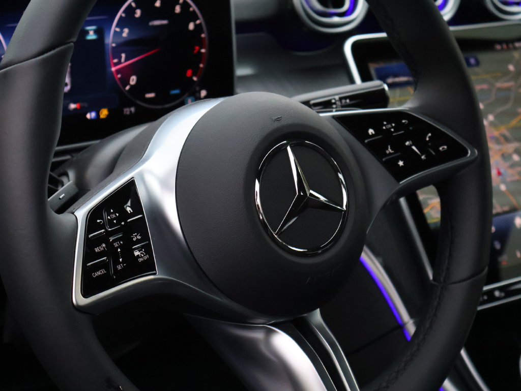 New 2026 Mercedes-Benz C 300 4MATIC Sedan image 18