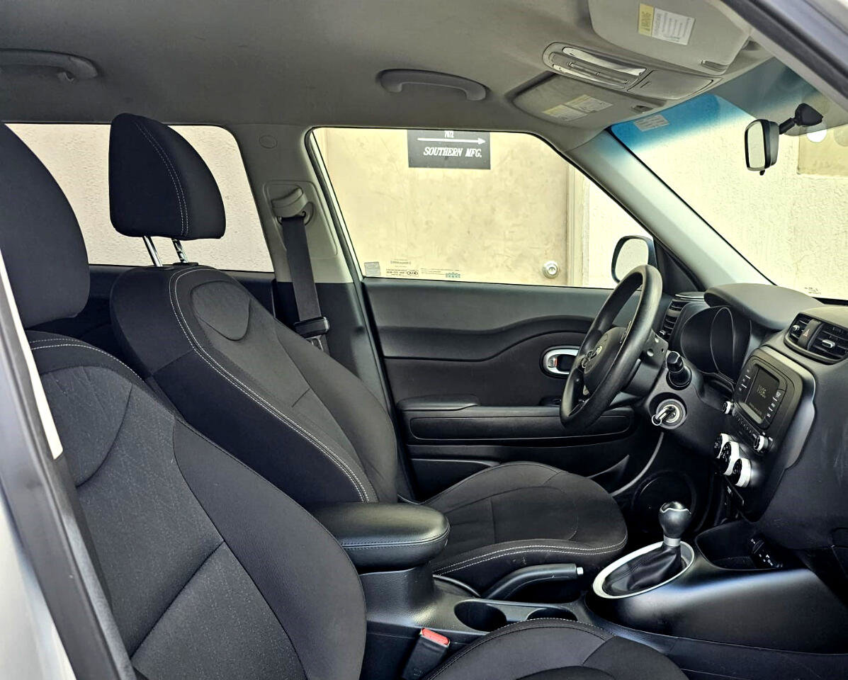 Used 2018 Kia Soul ! image 20