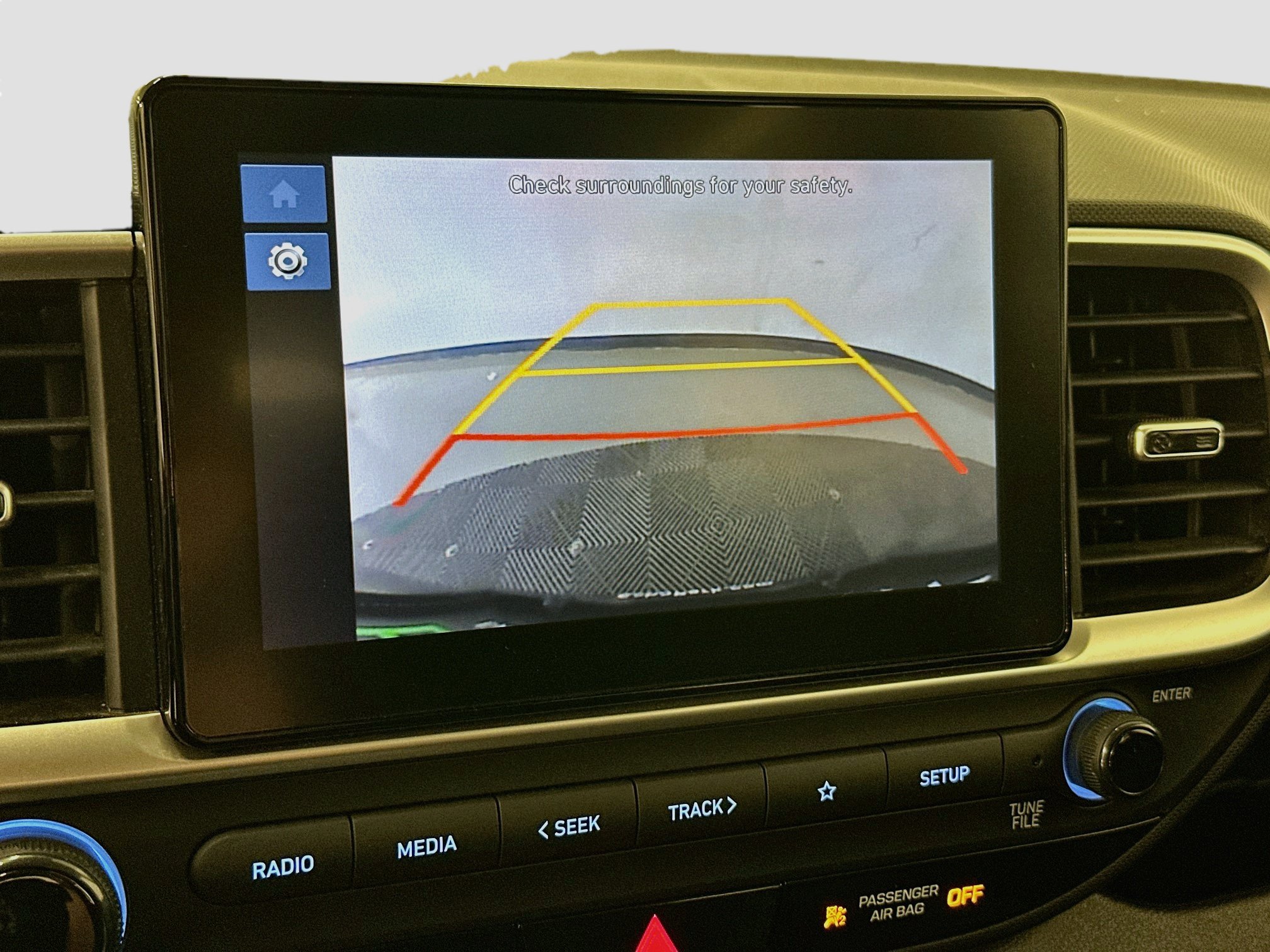 Used 2025 Hyundai Venue SEL FWD image 22