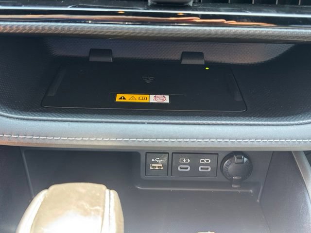 Used 2023 Toyota Highlander XSE FWD image 18