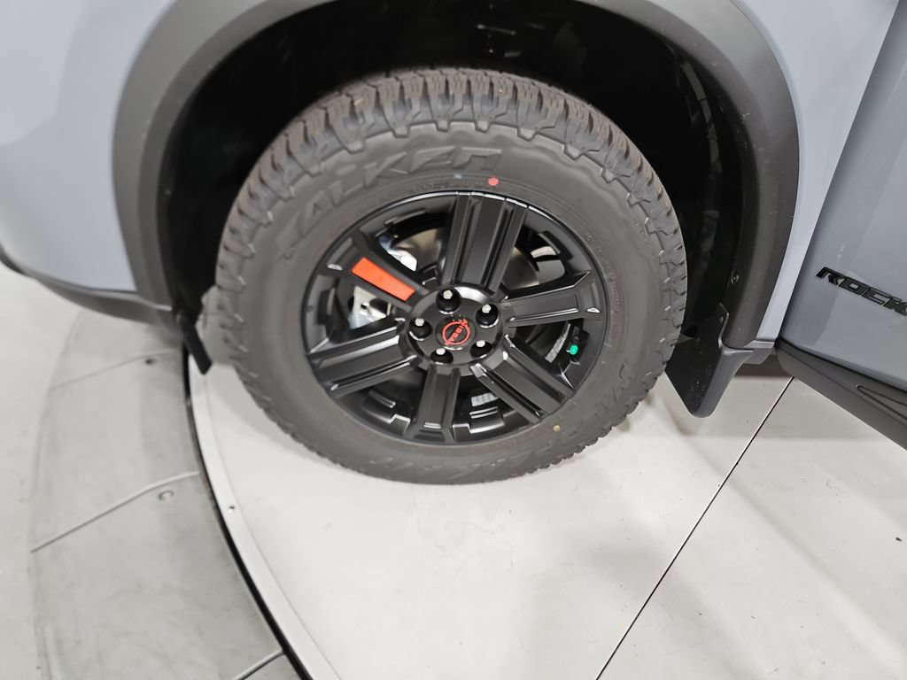 New 2026 Nissan Rogue SV AWD/4WD image 25