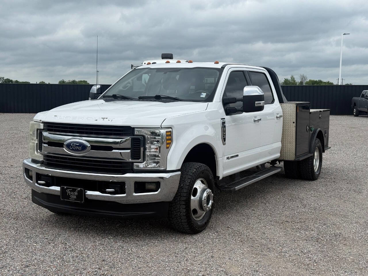Used 2019 Ford F350 XLT w/ XLT Premium Package AWD/4WD image 1