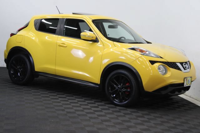 Used 2016 Nissan Juke SV w/ Cold Weather Package FWD image 1