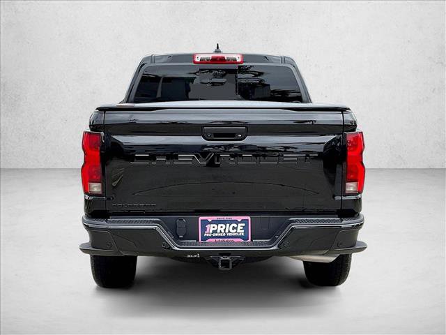 Used 2025 Chevrolet Colorado Z71 w/ Technology Package AWD/4WD image 4
