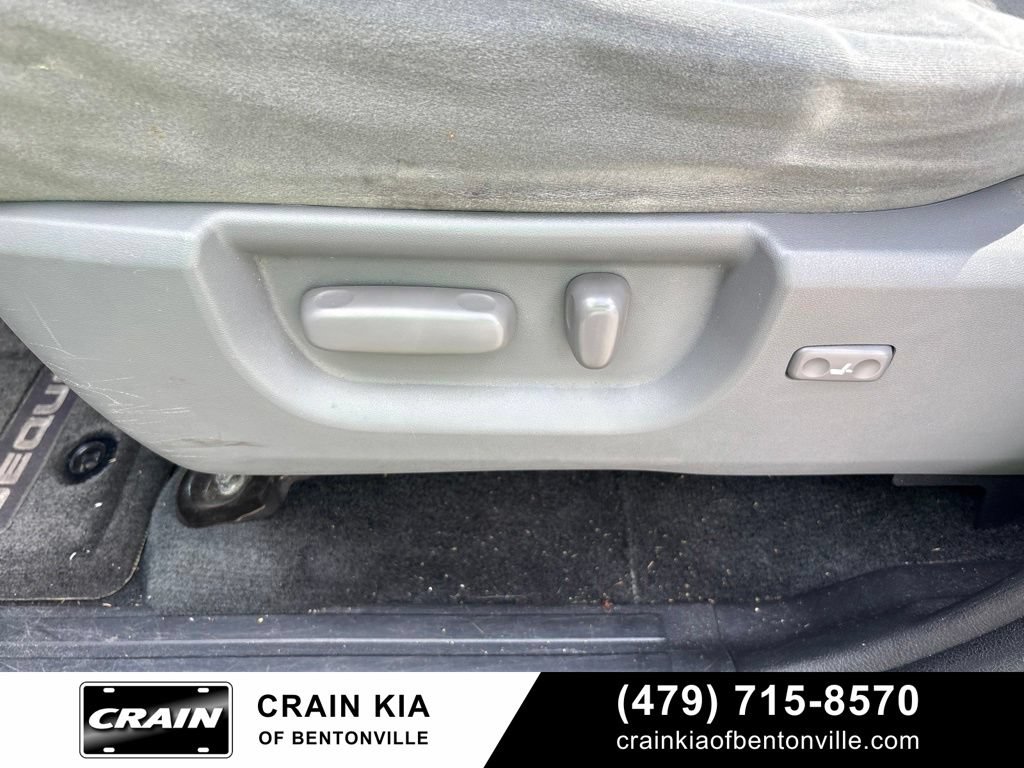 Used 2018 Toyota Sequoia SR5 AWD/4WD image 14