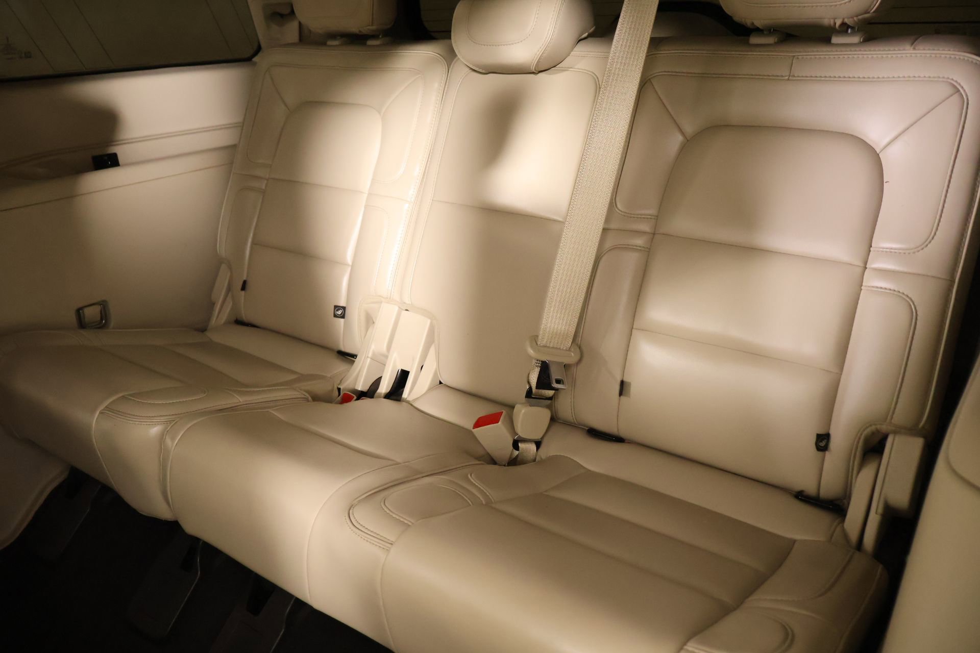 Used 2019 Lincoln Navigator Reserve AWD/4WD image 14