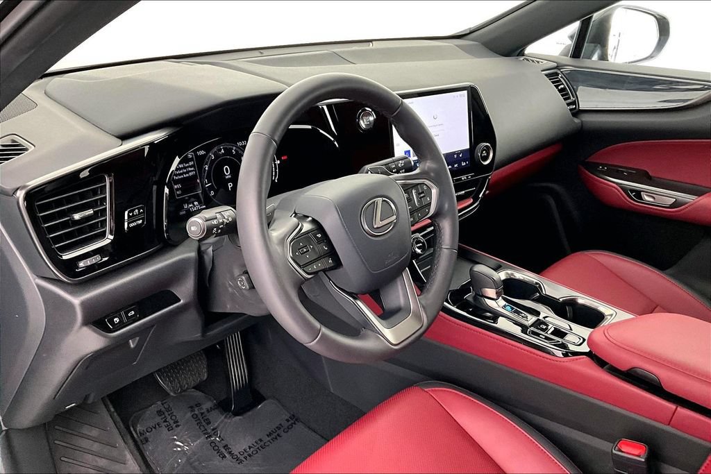 Used 2025 Lexus NX 250 FWD w/ Premium Package image 16