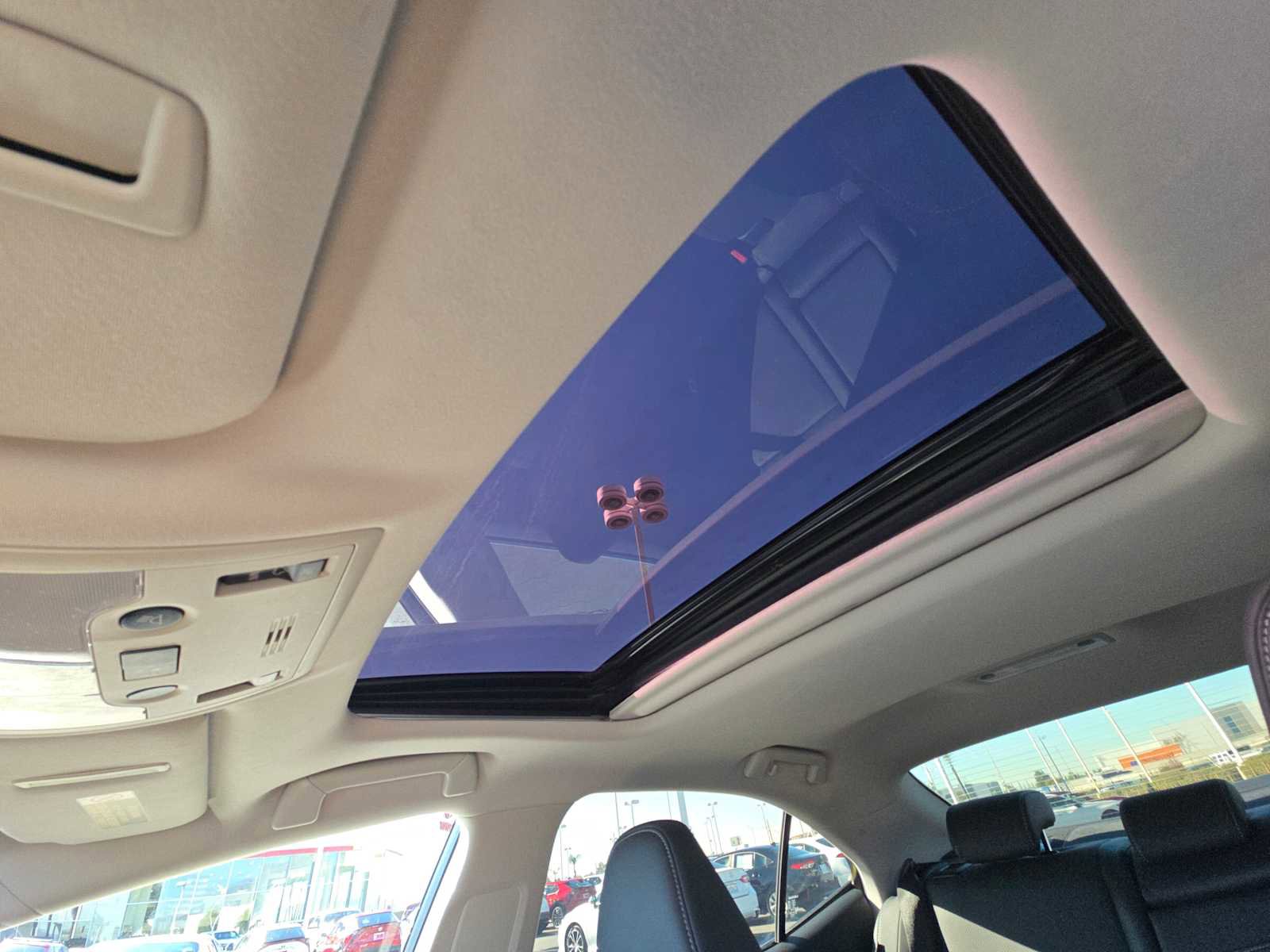 Used 2018 Lexus IS 300 image 35