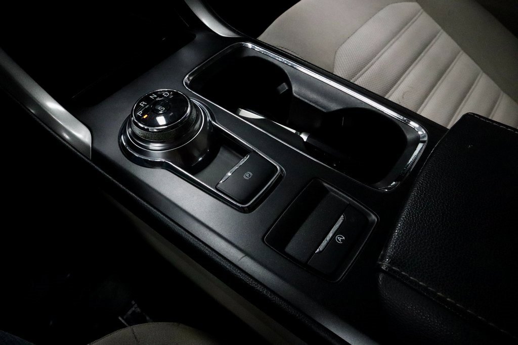 Certified 2017 Ford Fusion SE w/ Fusion SE Technology Package image 29