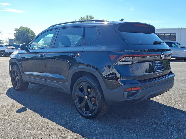 Certified 2026 Volkswagen Taos SE AWD/4WD image 4