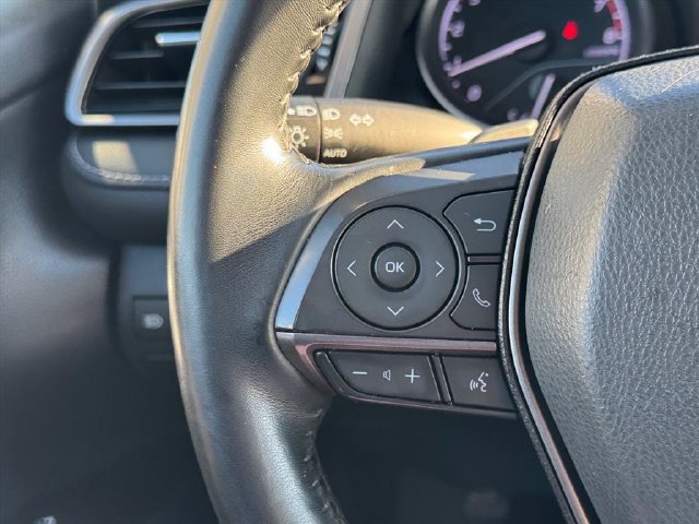 Used 2022 Toyota Camry SE FWD image 18