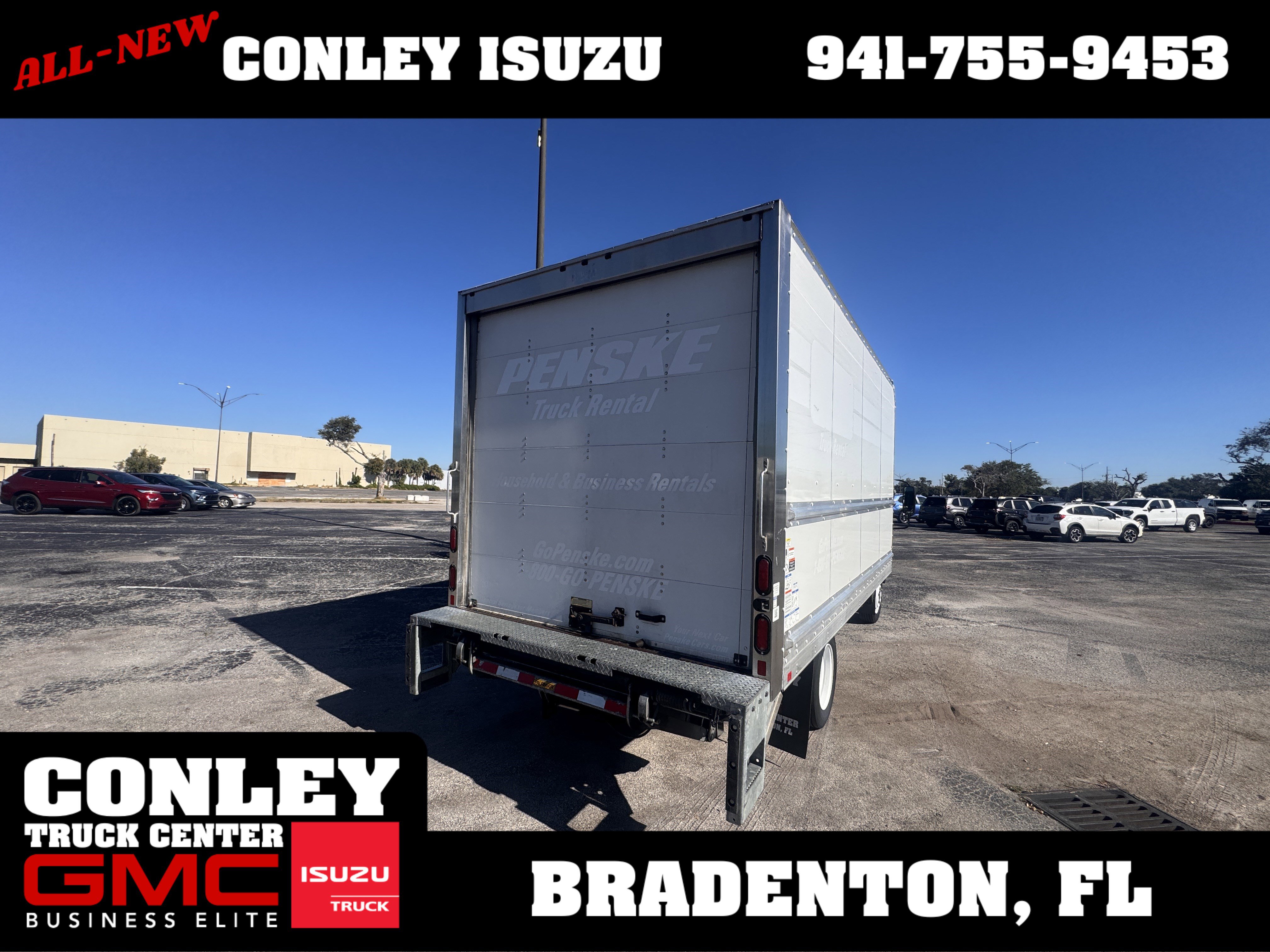 Used 2020 Isuzu NPR image 6