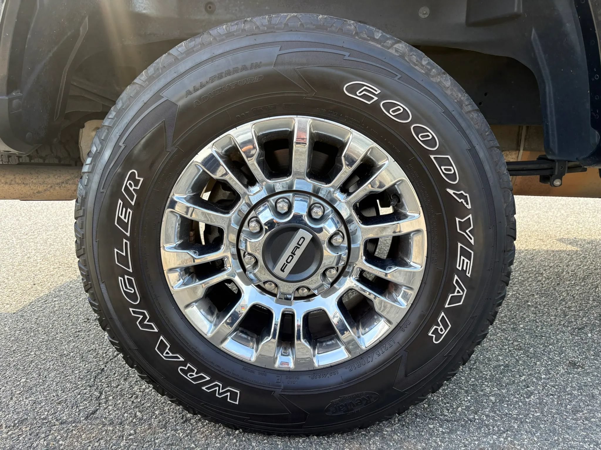 Used 2021 Ford F250 XLT w/ XLT Premium Package AWD/4WD image 35