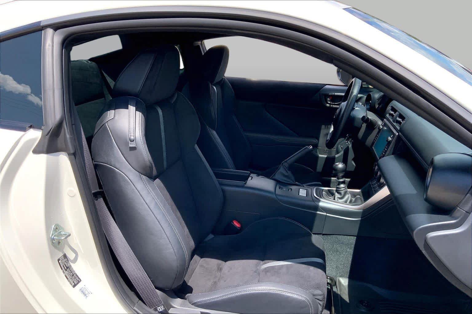 Used 2026 Toyota GR86 Premium RWD image 8