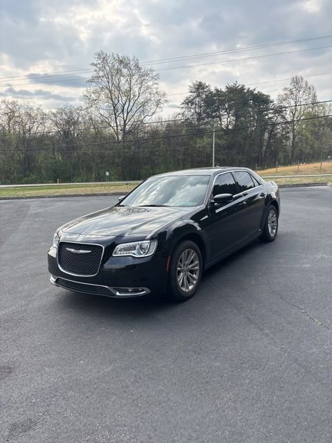 Used 2021 Chrysler 300 Touring L w/ Popular Equipment Group image 19