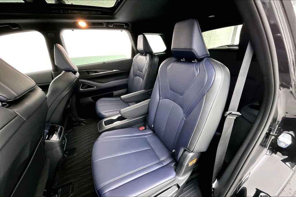 Certified 2026 INFINITI QX60 Sport AWD/4WD image 35