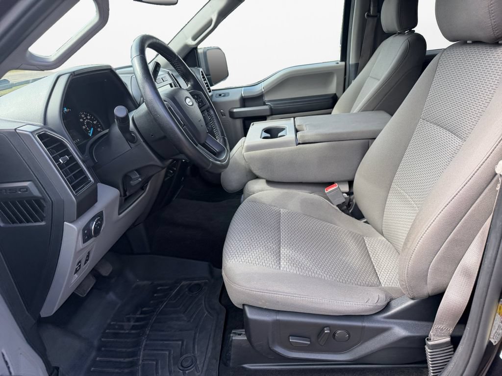 Used 2019 Ford F150 XLT w/ Equipment Group 302A Luxury AWD/4WD image 17
