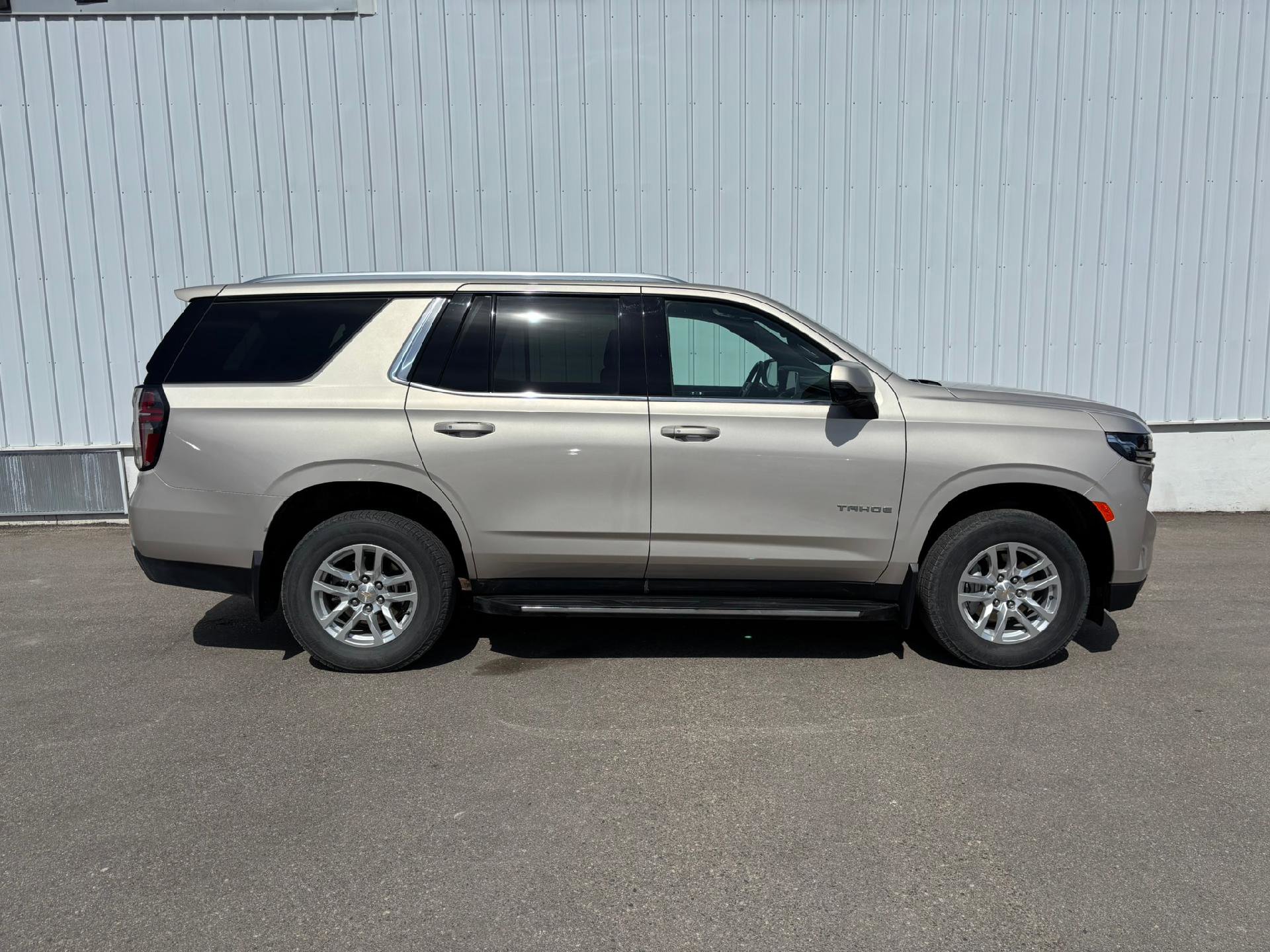 Used 2021 Chevrolet Tahoe LT w/ Luxury Package