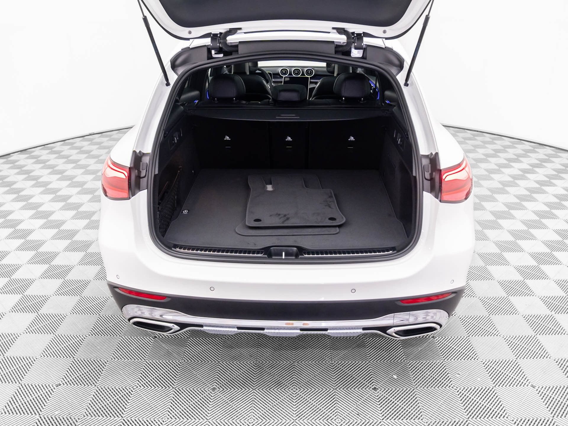 New 2026 Mercedes-Benz GLC 300 4MATIC image 25