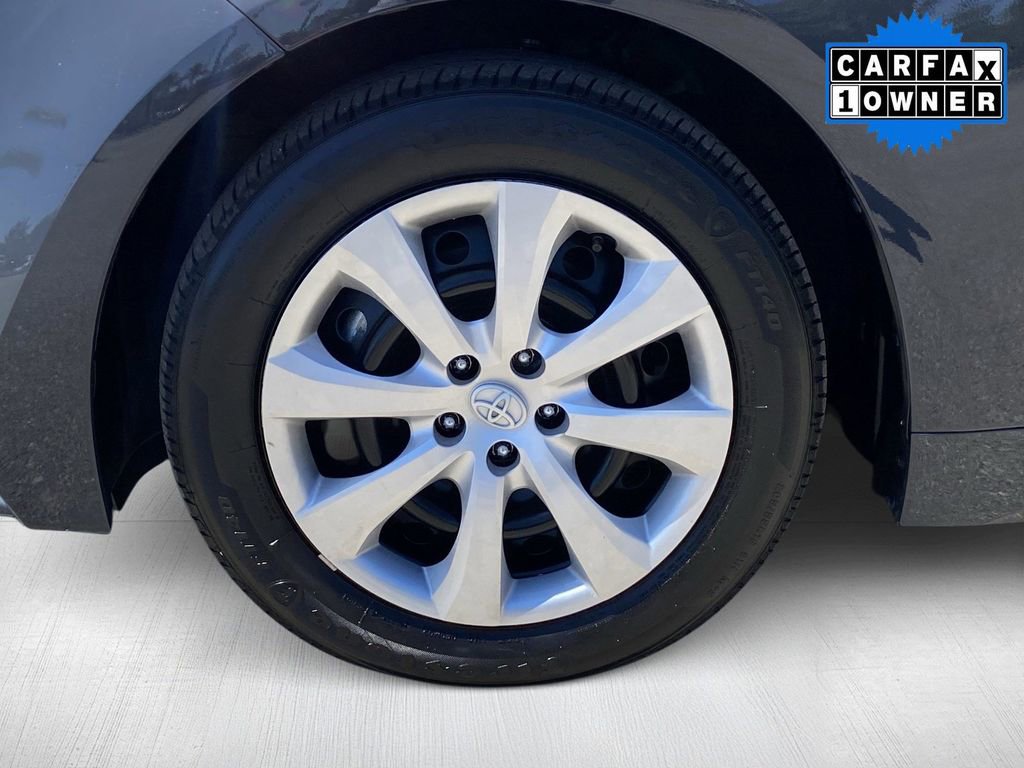Certified 2025 Toyota Corolla LE image 15
