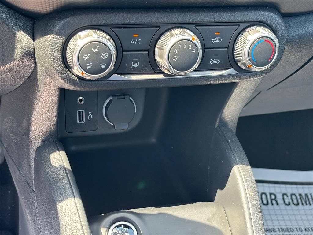 Used 2025 Nissan Kicks Play S FWD image 18