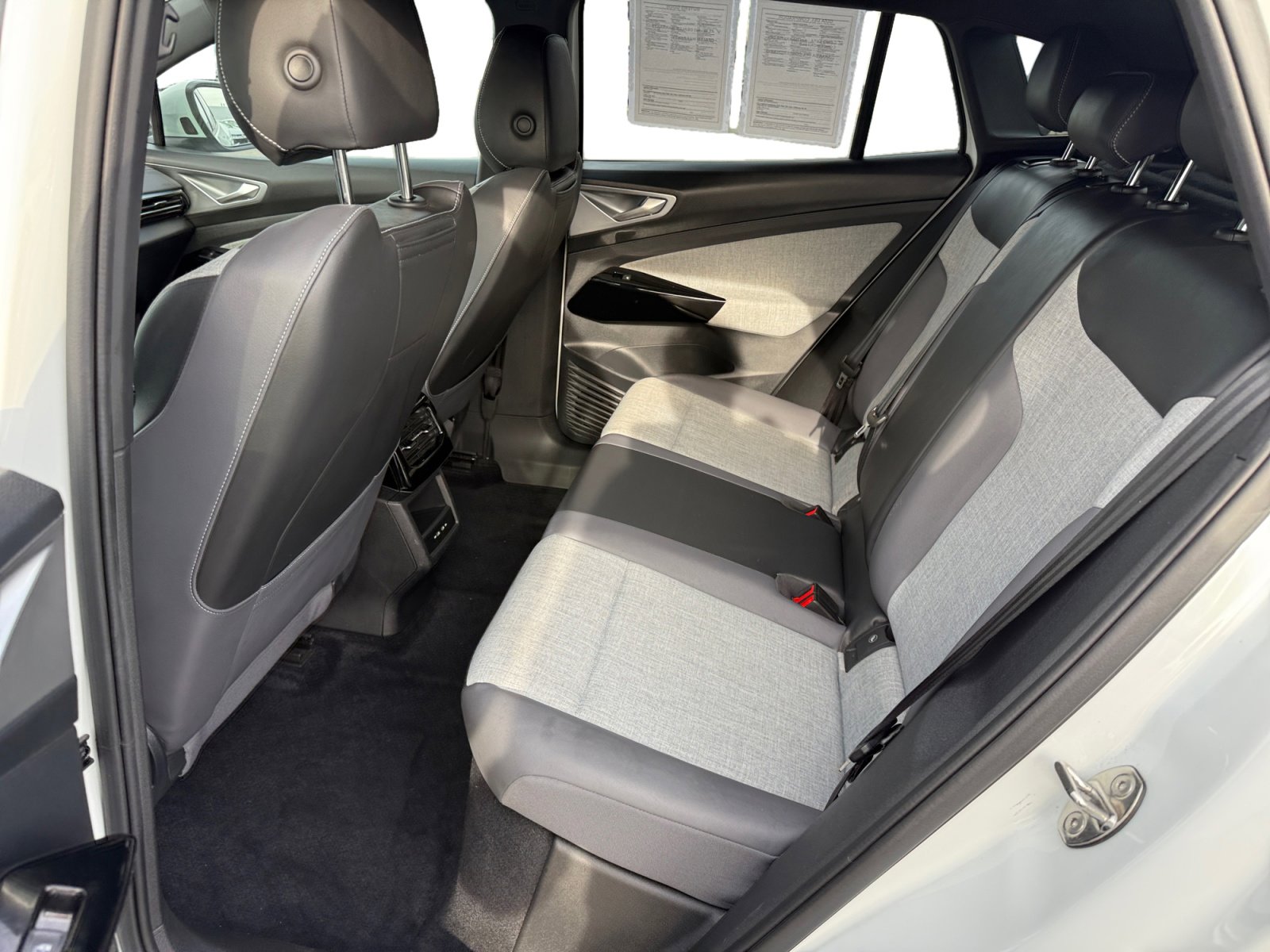 Certified 2023 Volkswagen ID.4 2WD image 16