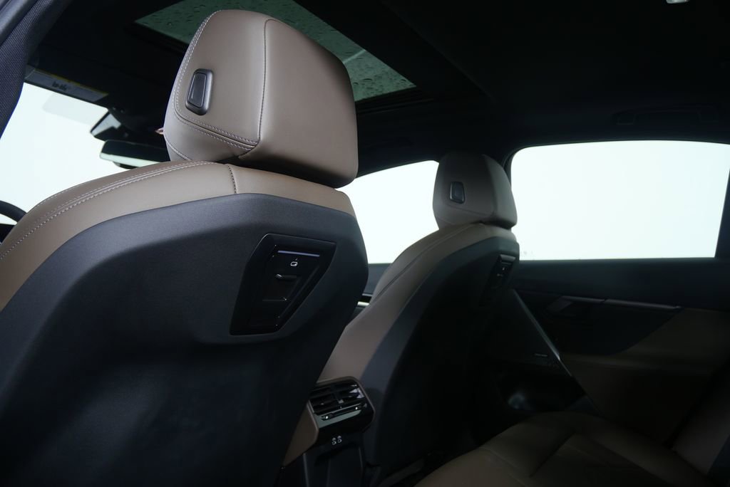 Certified 2025 BMW 530i 530i image 16