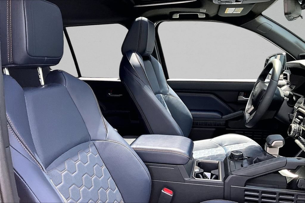New 2026 Toyota 4Runner Platinum AWD/4WD image 8